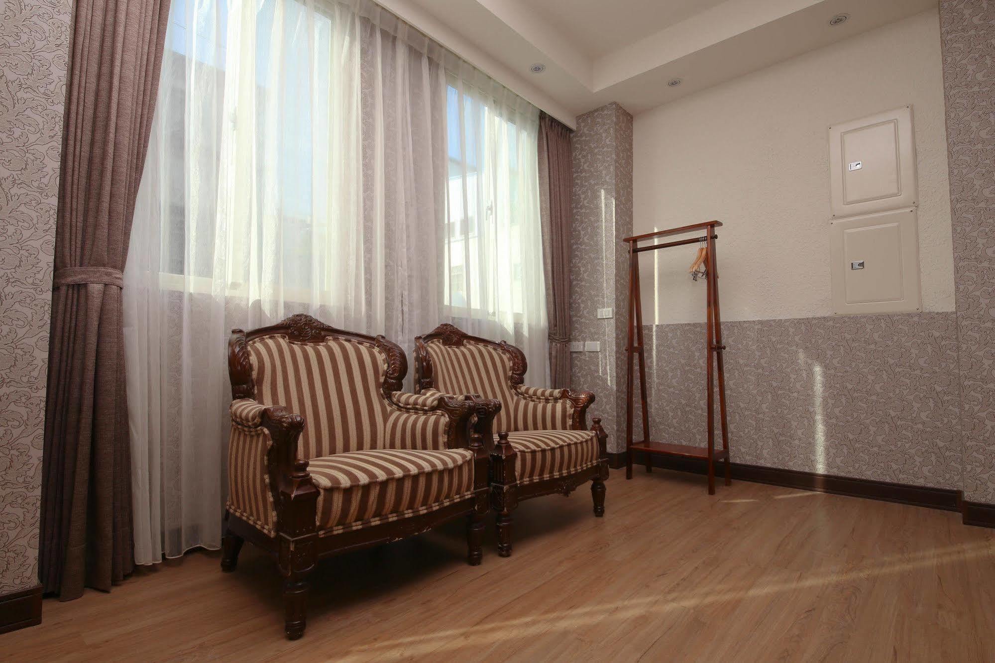 Finders Hotel Hualien Wen Hua Екстер'єр фото